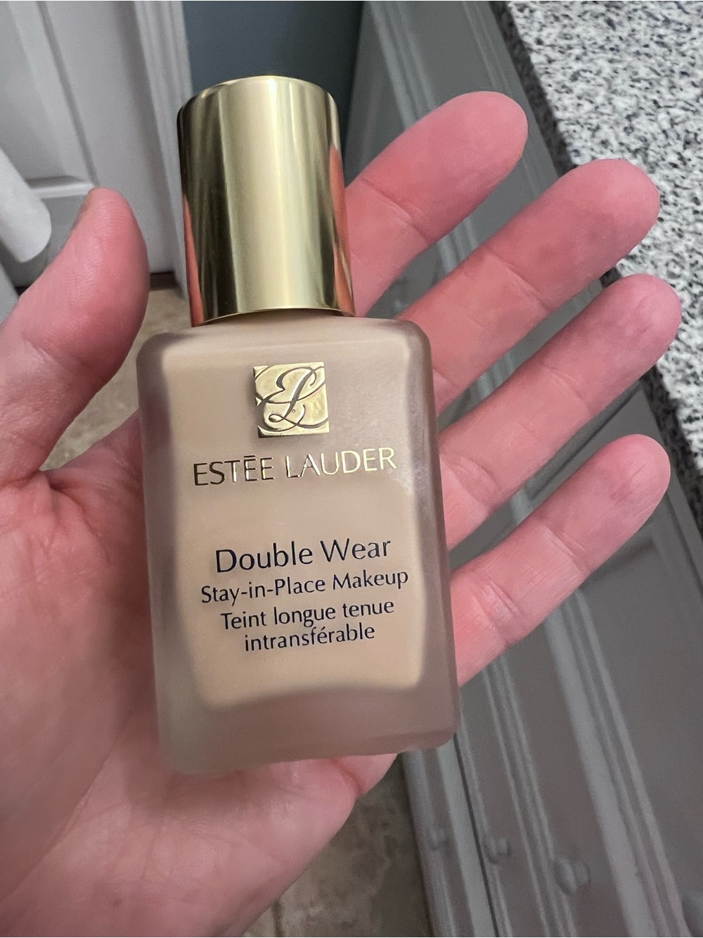 Estee Lauder Double Wear Foundation - Beige, Gold Cap